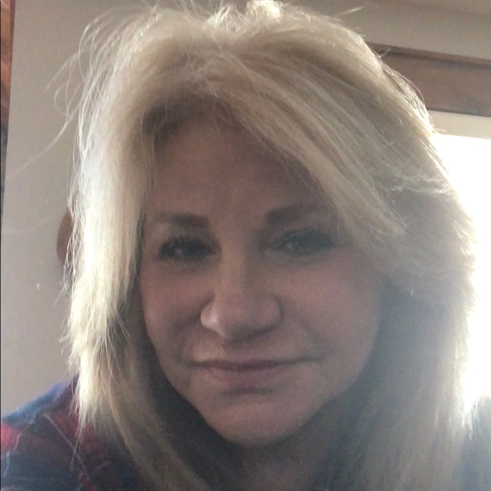 Meet your Posher, Beverly